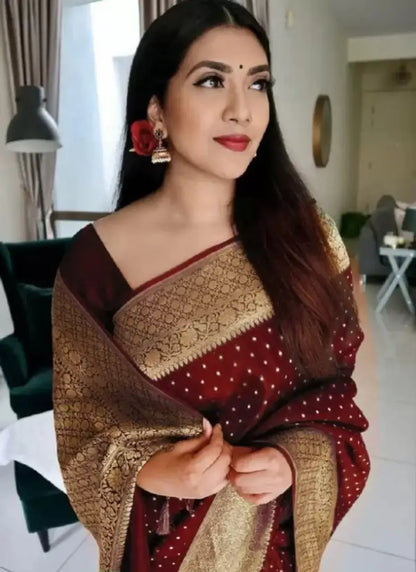 New Heavy Jacquard Saree For Gorgeous Look